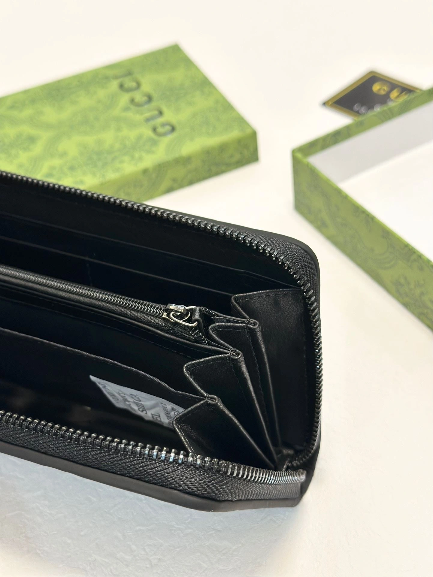 Gucci Wallets Purse Flexible 93093