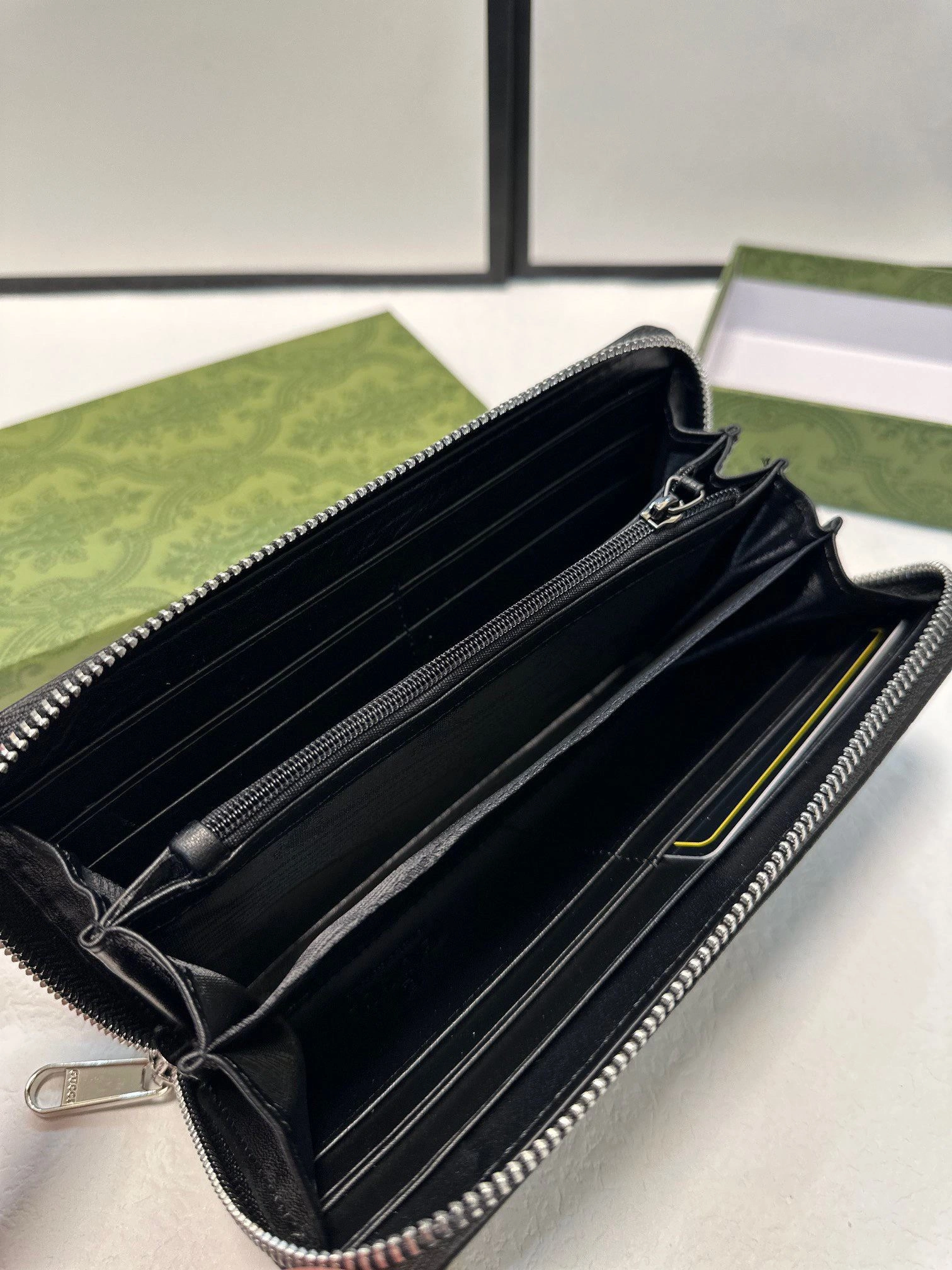 Lightweight Gucci Wallets Purse 93126