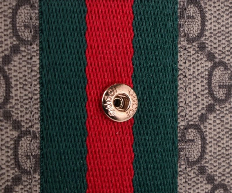 Gucci Wallets Purse ComfortFit 88142