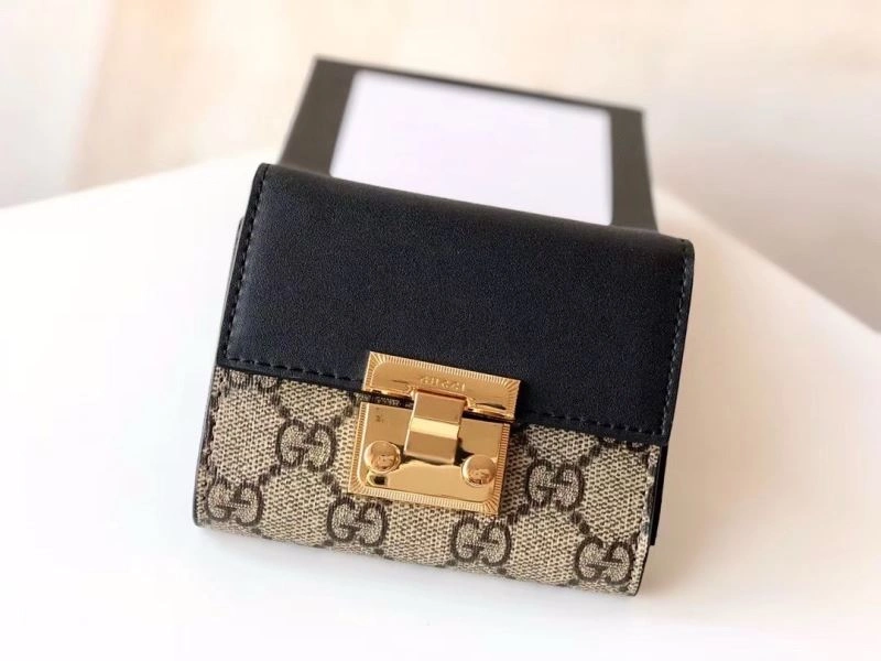 Gucci Wallets Purse Elegant 88105