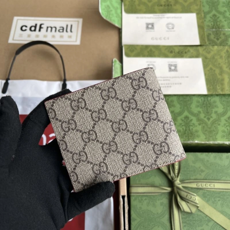 Versatile Gucci Wallets Purse 77571