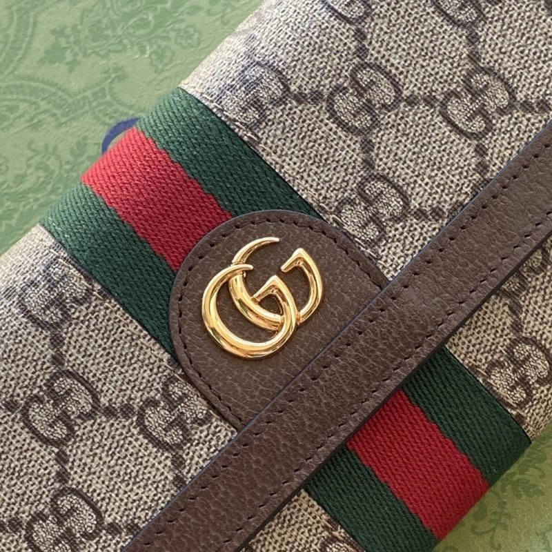 Bold Gucci Wallets Purse 74339