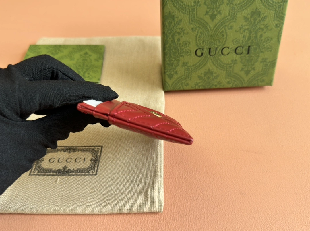 Gucci Wallets Purse FastDry 72242