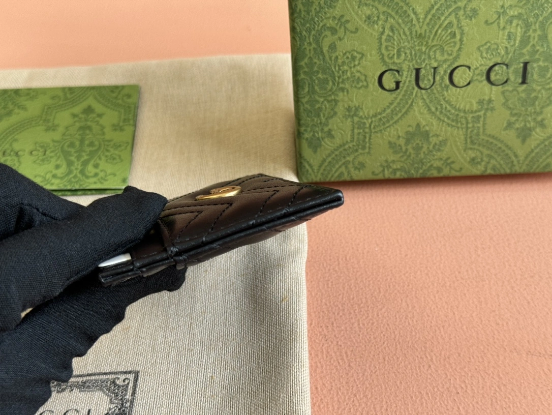 Snug Gucci Wallets Purse 72241