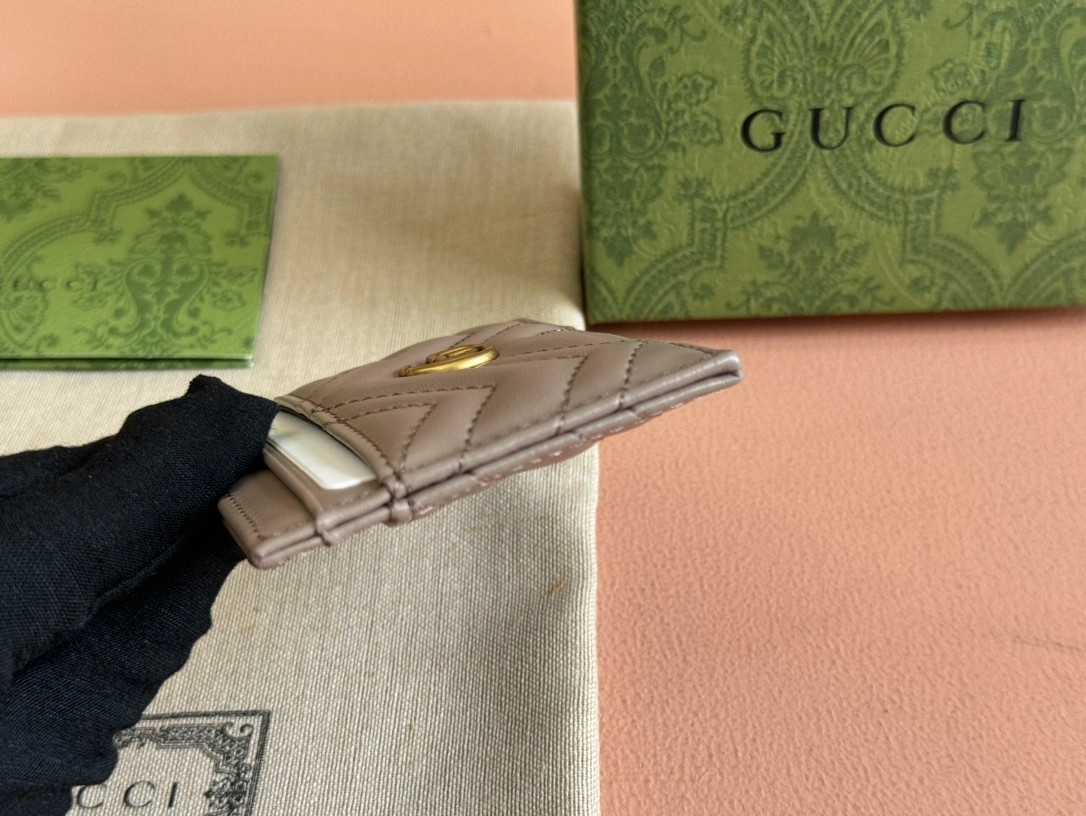 SmoothTexture Gucci Wallets Purse 72209