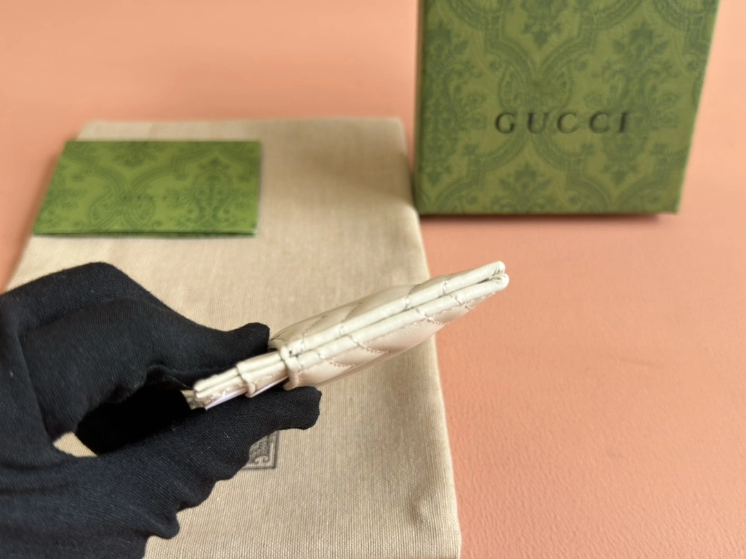 Gucci Wallets Purse Chic 72210