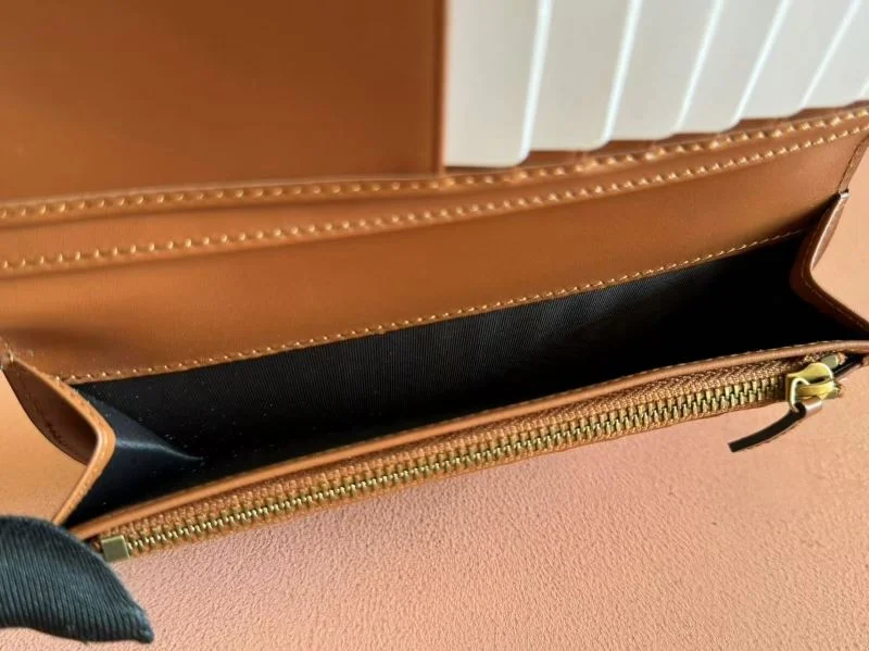 Tailored Gucci Wallets Purse 49550