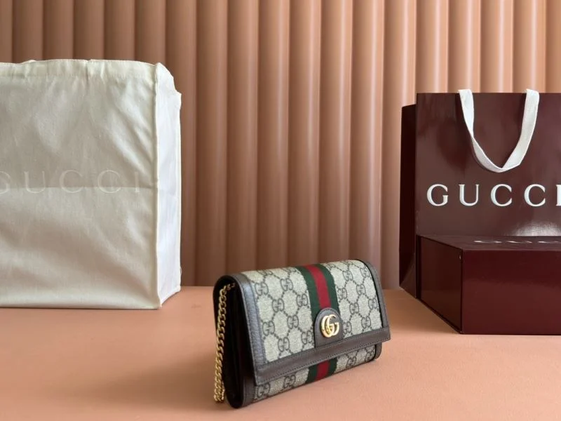 Compact Gucci Wallets Purse 49540