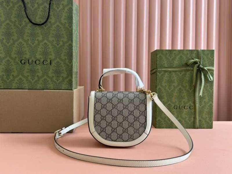 Gucci Wallets Purse Bright 49577
