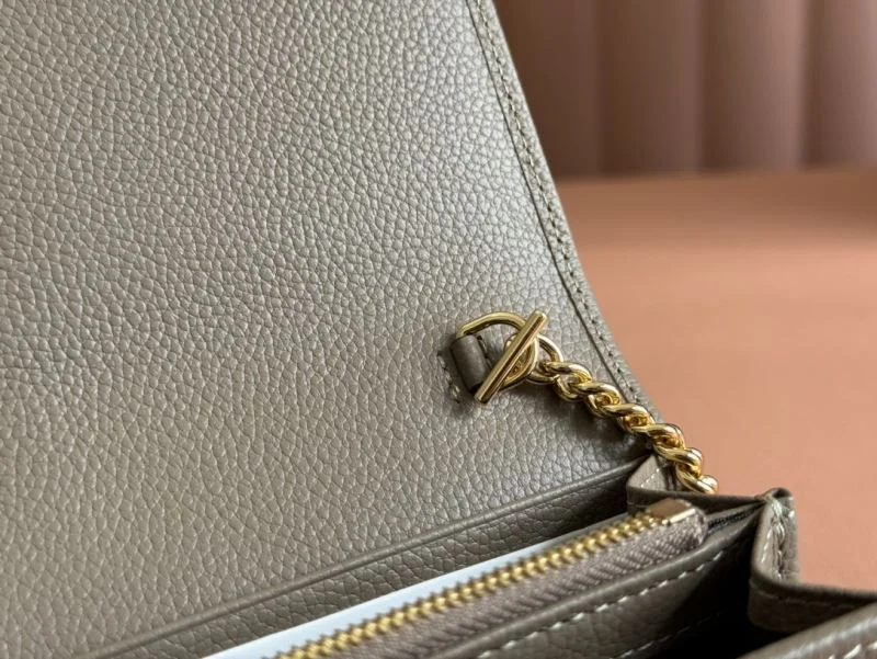 WeatherProof Gucci Wallets Purse 49543
