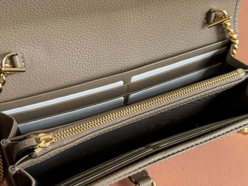 WeatherProof Gucci Wallets Purse 49543