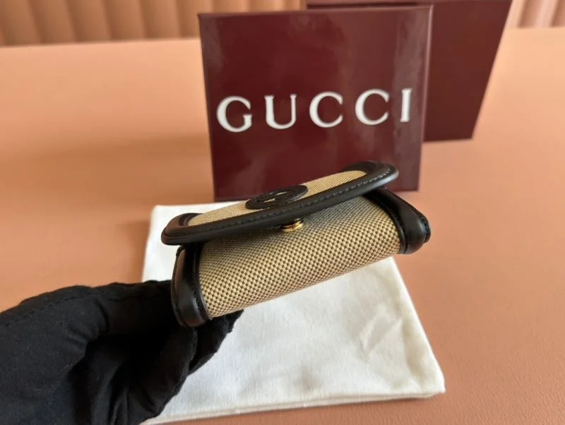 Gucci Wallets Purse ComfortFit 49561