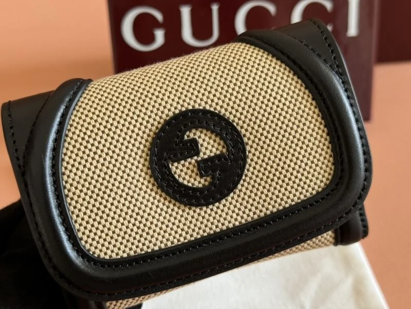 Gucci Wallets Purse ComfortFit 49561