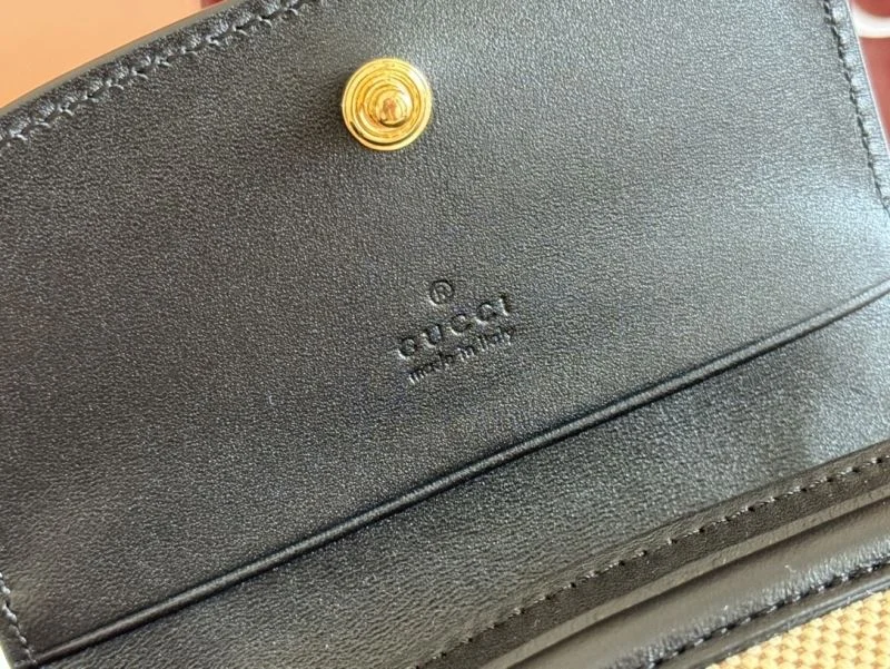 Gucci Wallets Purse ComfortFit 49561
