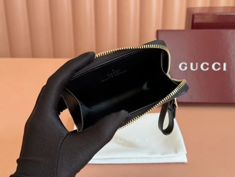 Gucci Wallets Purse TechFriendly 49520