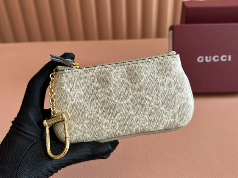 Sporty Gucci Wallets Purse 49513