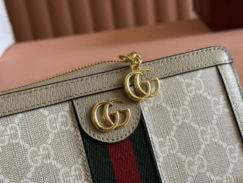 Gucci Wallets Purse Versatile 49503
