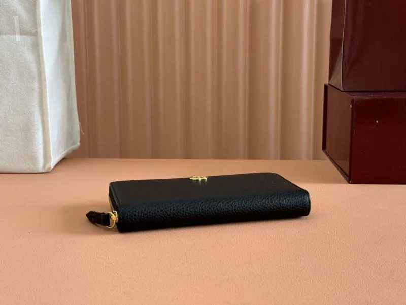 FlexibleFit Gucci Wallets Purse 49479