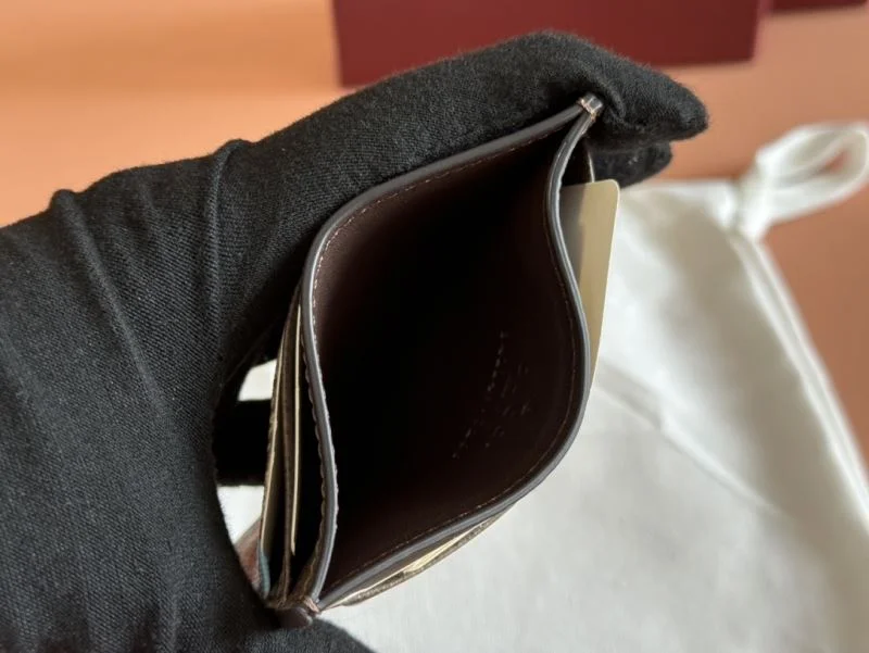 Gucci Wallets Purse MoistureWicking 49476