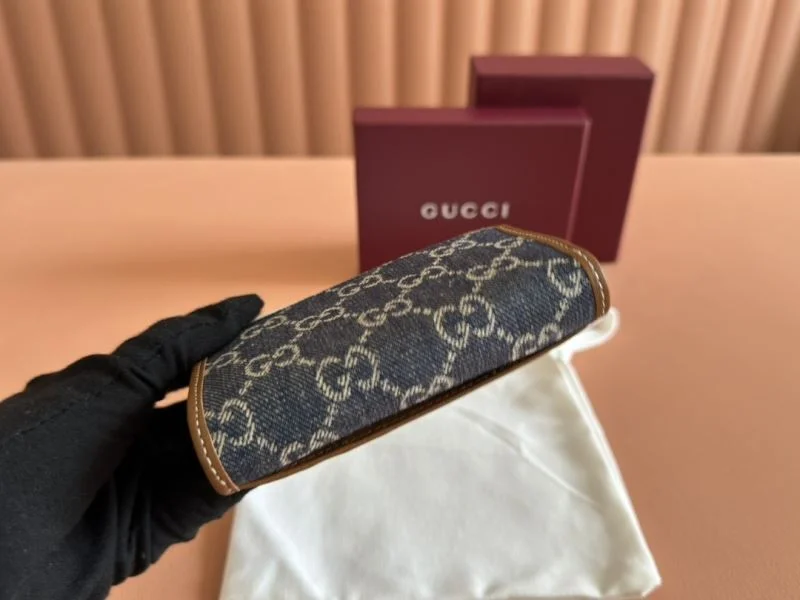 Gucci Wallets Purse Cozy 49474