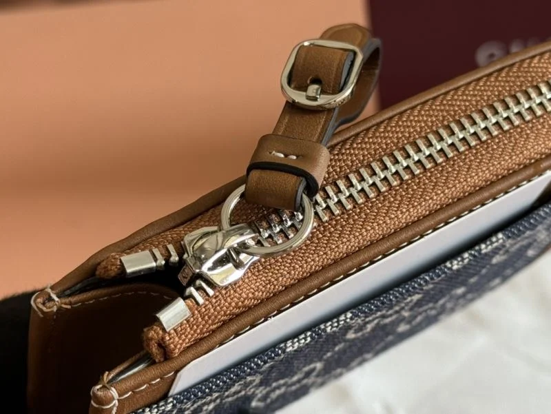 Gucci Wallets Purse Cozy 49474