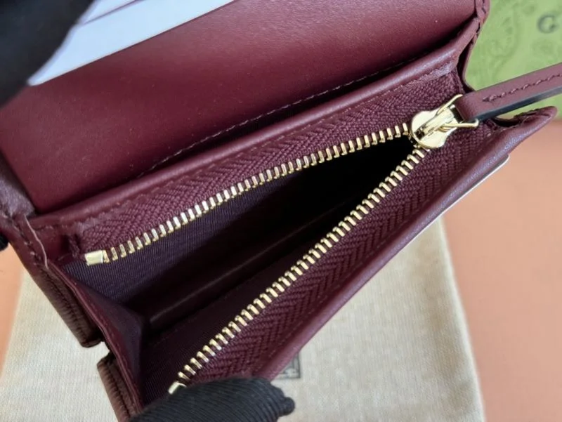 Vibrant Gucci Wallets Purse 49471
