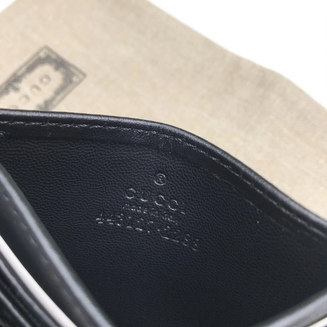 Gucci Wallets Purse Elegant 56898