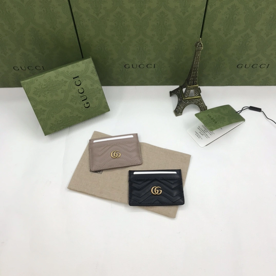 Gucci Wallets Purse Elegant 56898