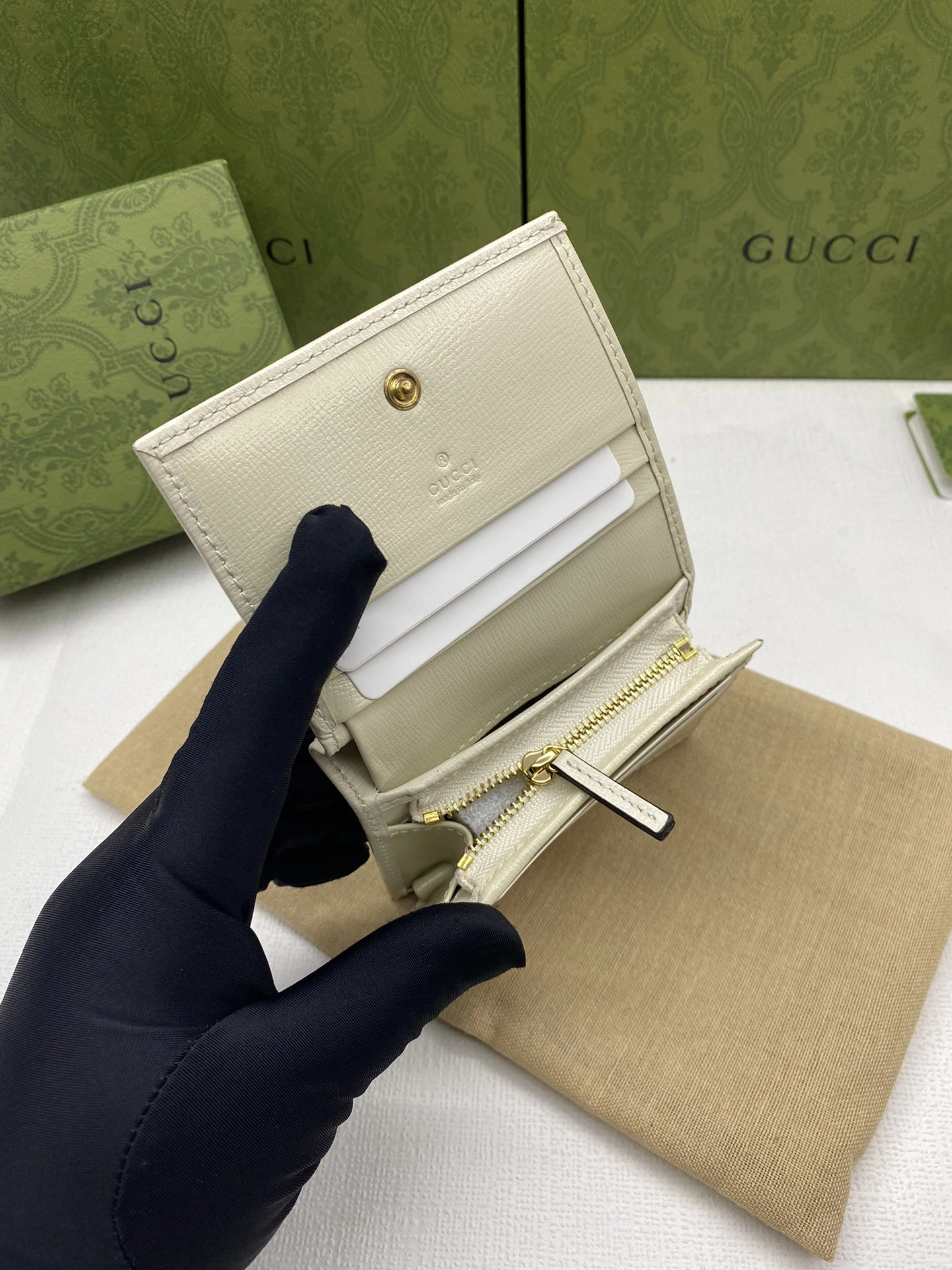 Gucci Wallets Purse Practical 56933