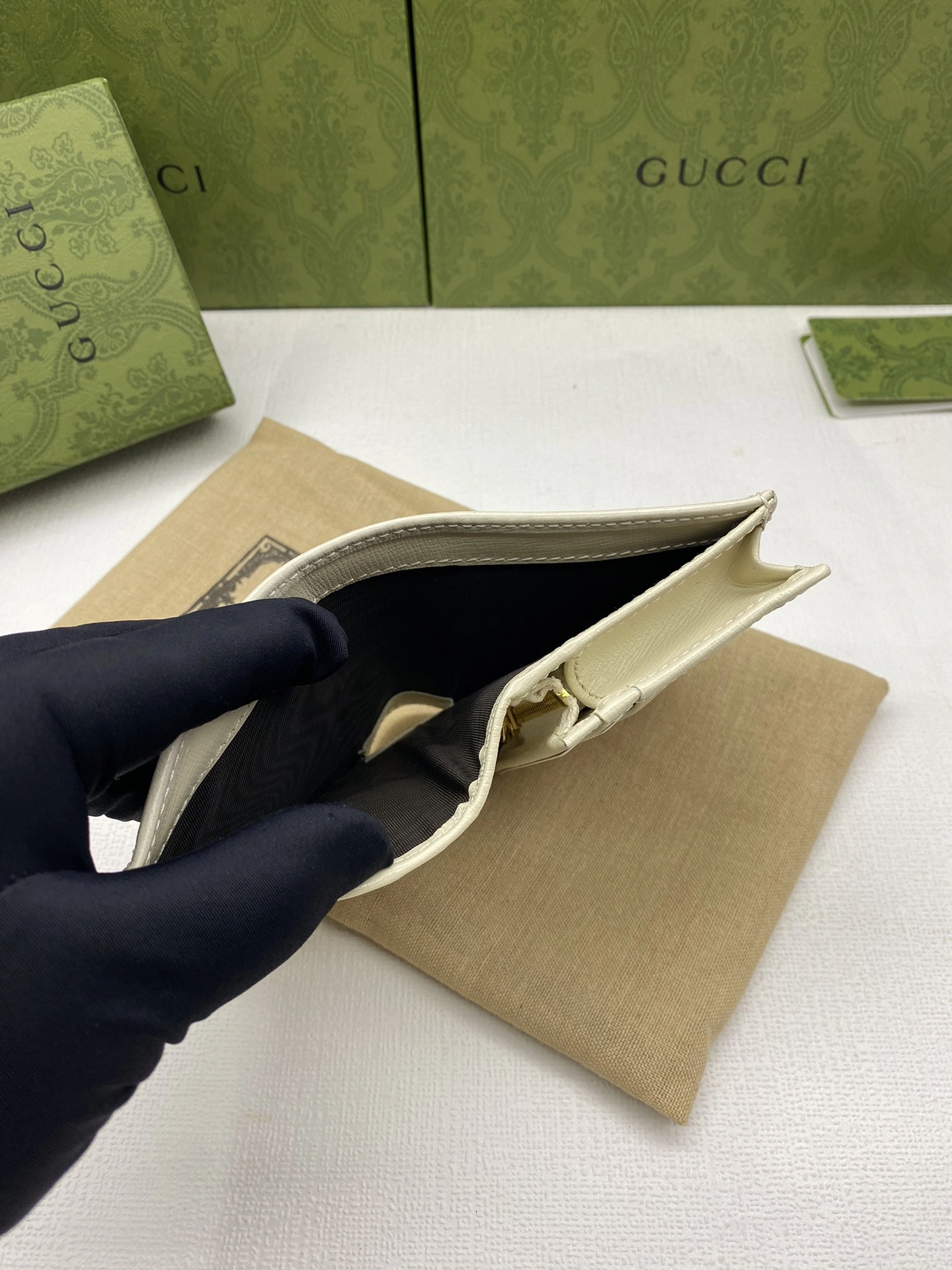 Gucci Wallets Purse Practical 56933