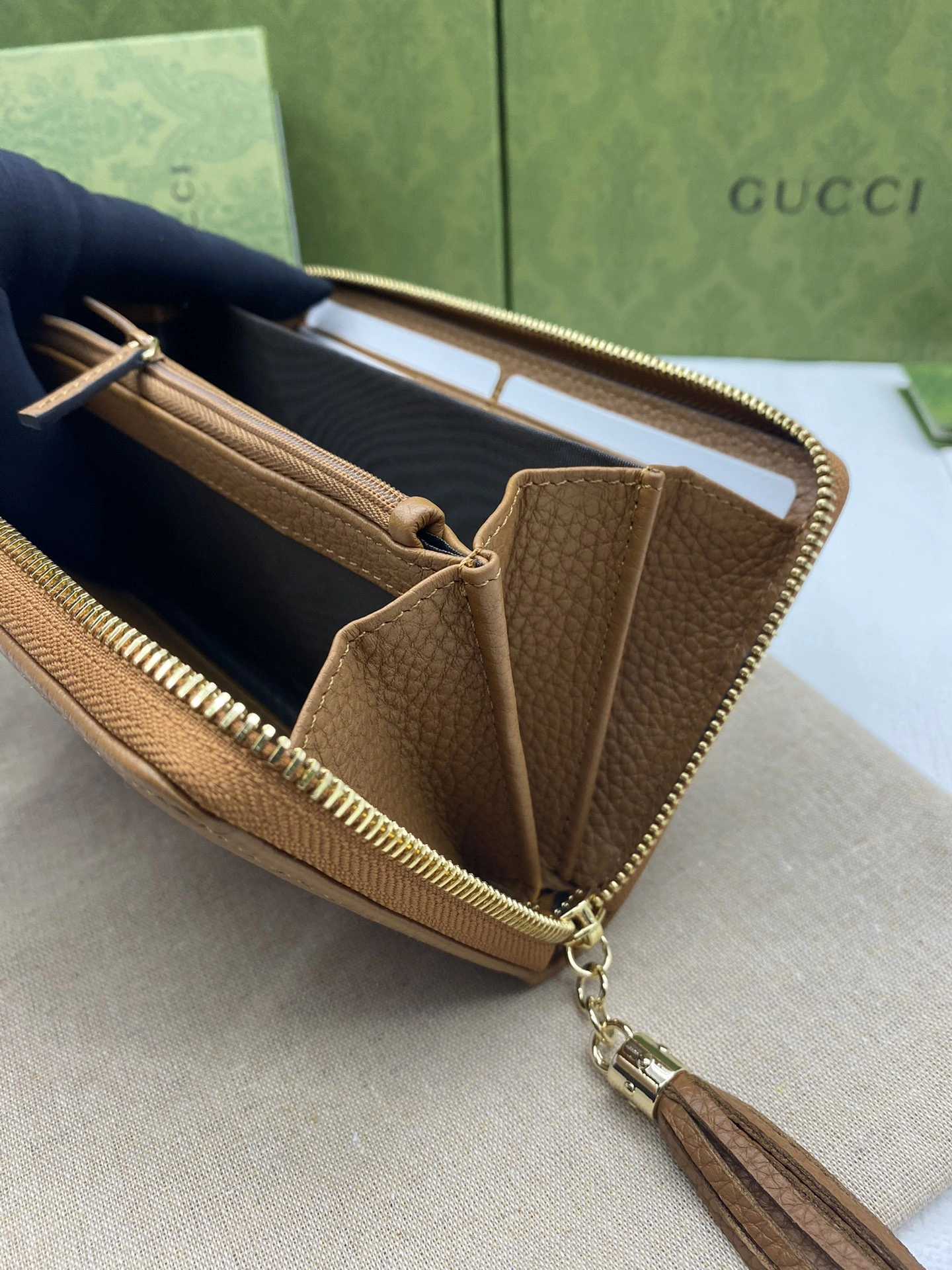 OdorResistant Gucci Wallets Purse 56876