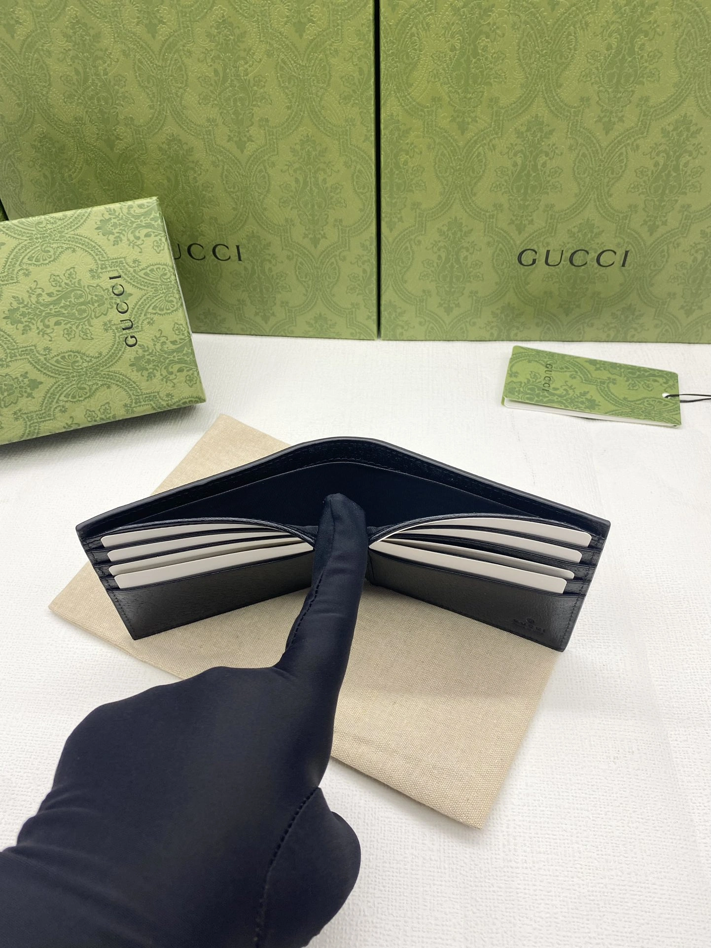 RelaxedFit Gucci Wallets Purse 56849