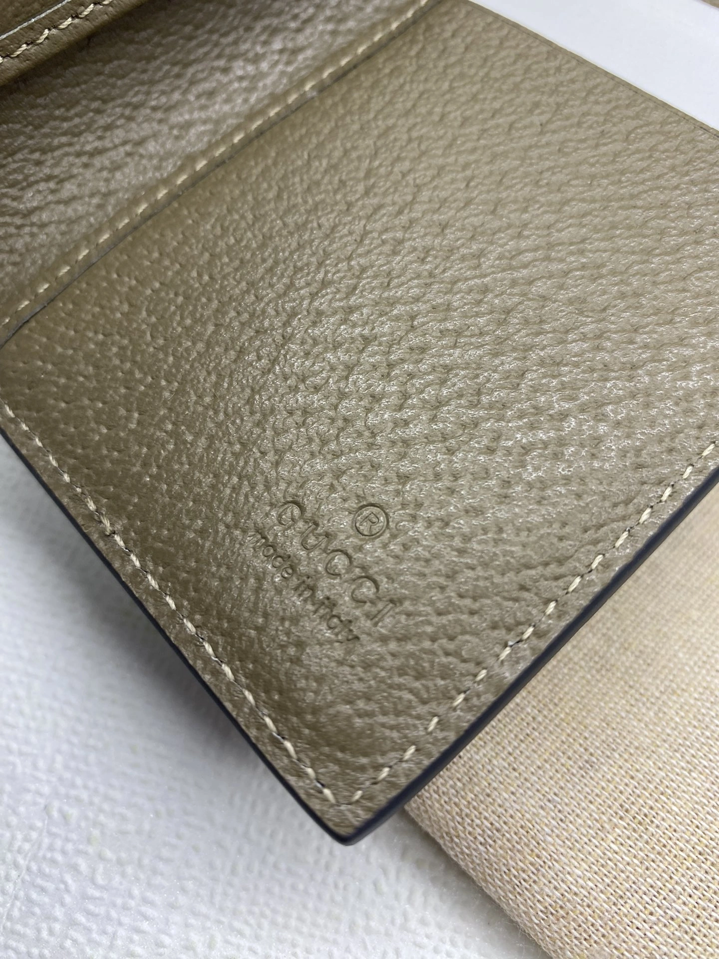 Thermal Gucci Wallets Purse 56848