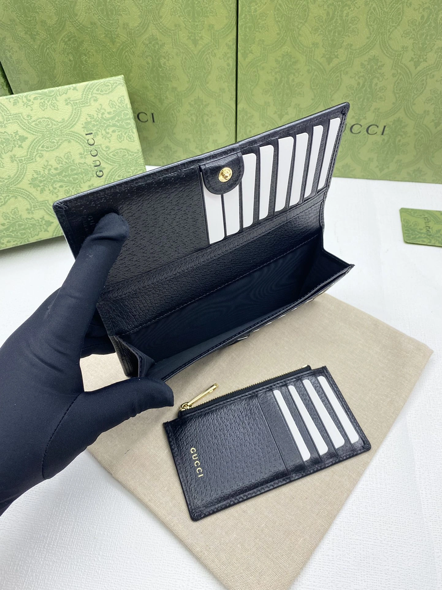 Gucci Wallets Purse Casual 56856