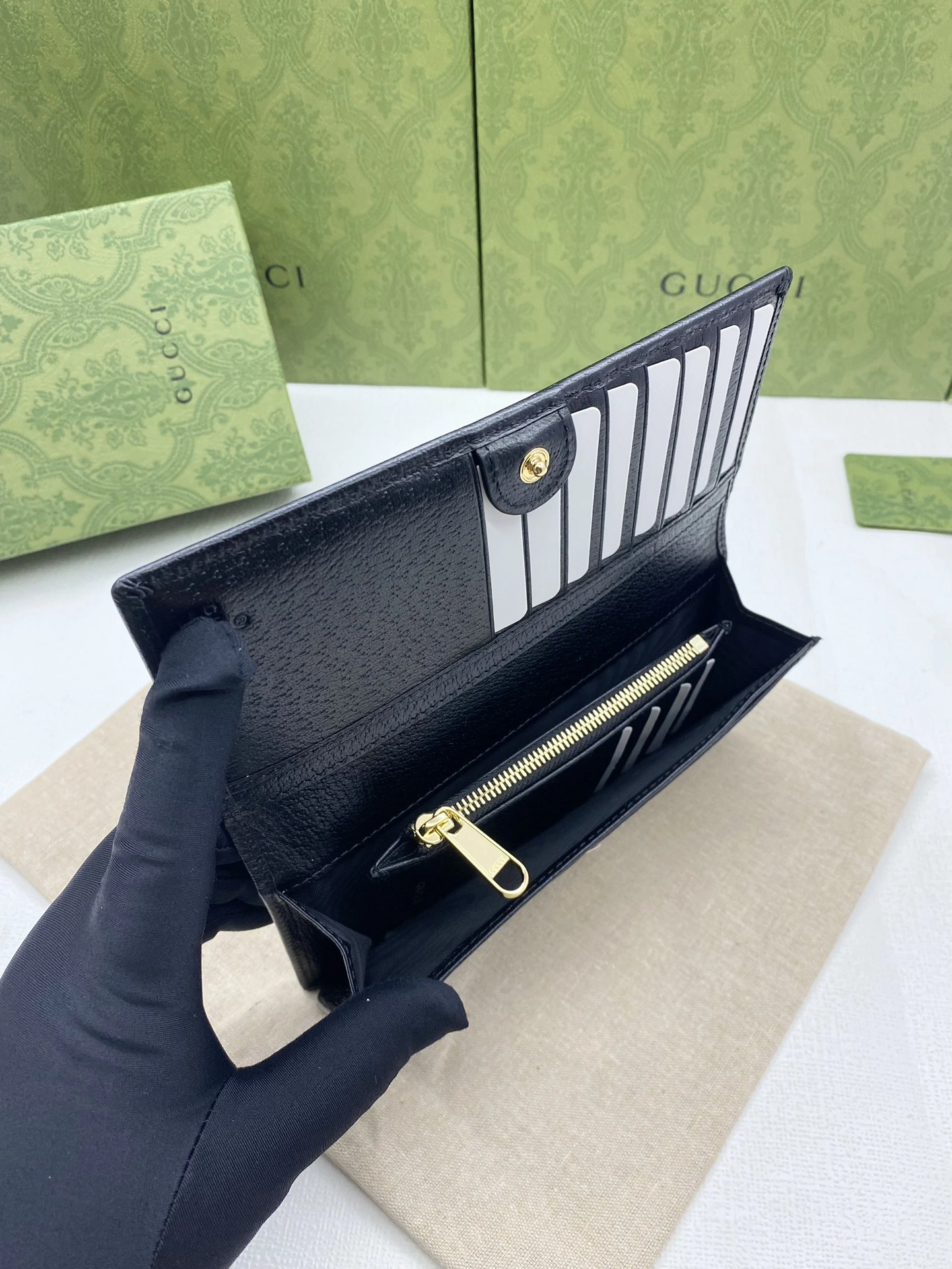Gucci Wallets Purse Casual 56856