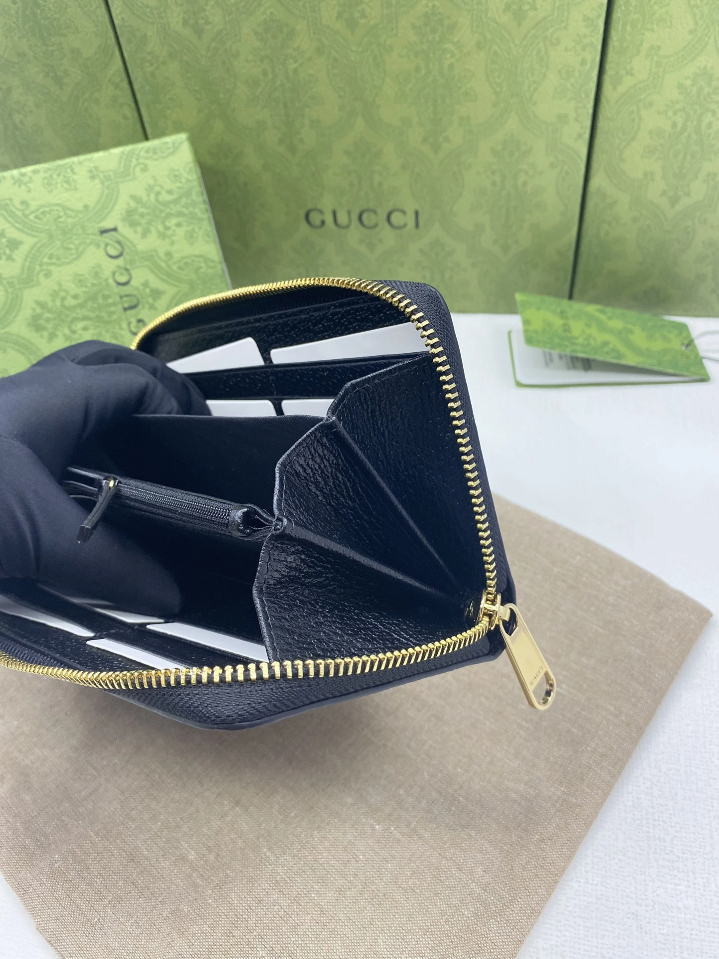 Gucci Wallets Purse Minimalist 56861