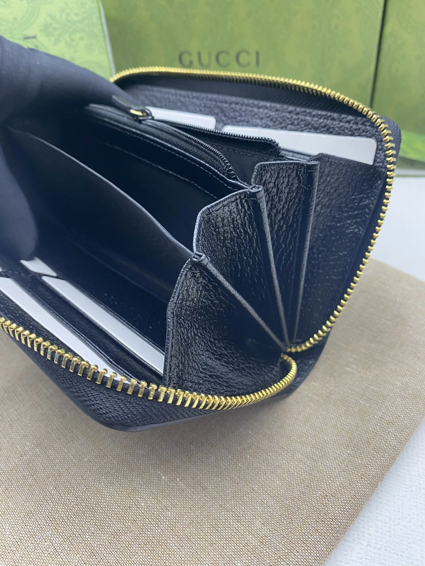 Gucci Wallets Purse Minimalist 56861