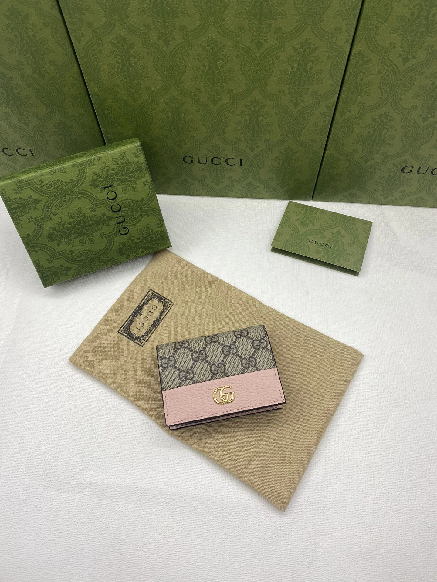 Snug Gucci Wallets Purse 56850