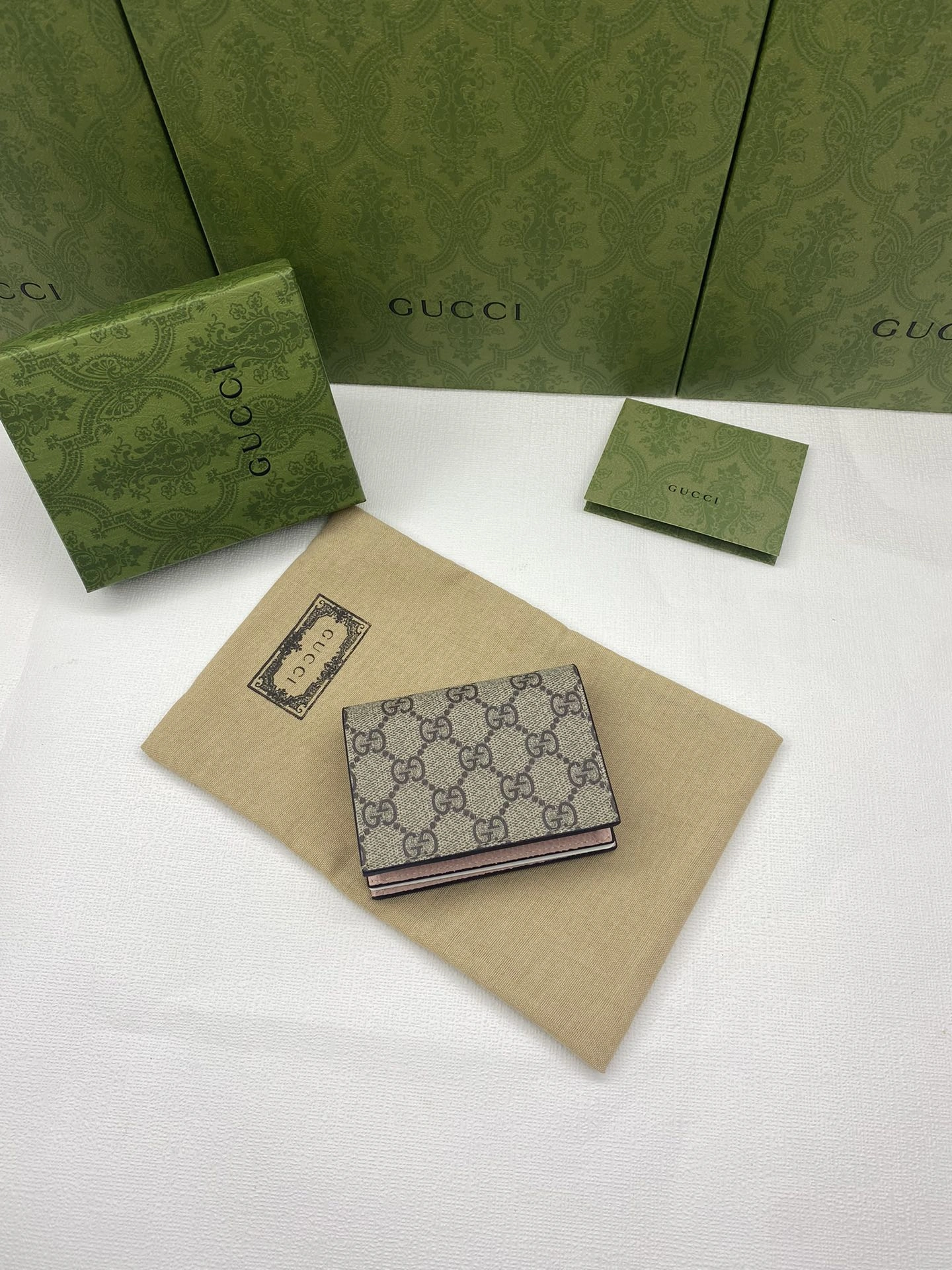 Snug Gucci Wallets Purse 56850