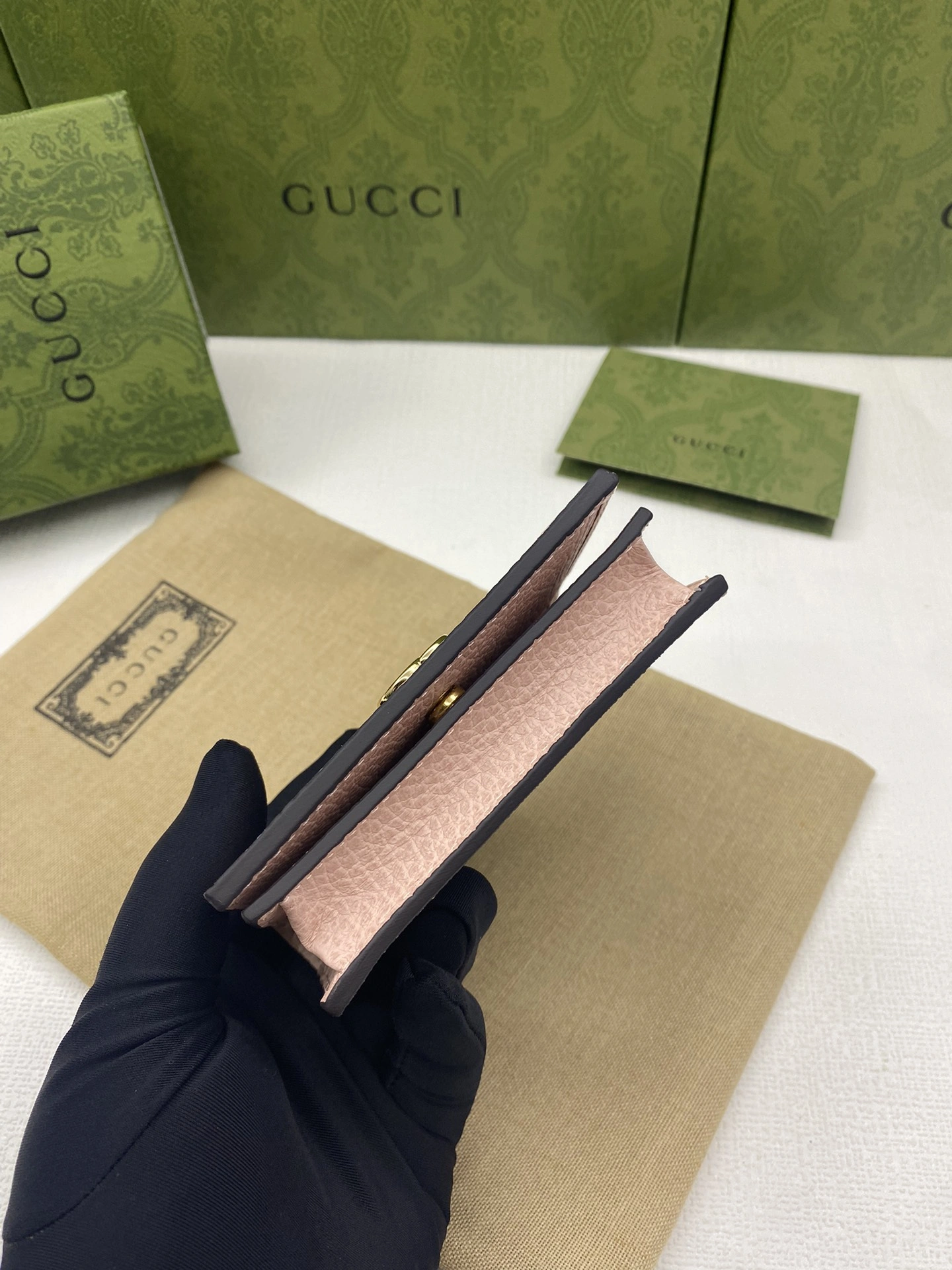 Snug Gucci Wallets Purse 56850
