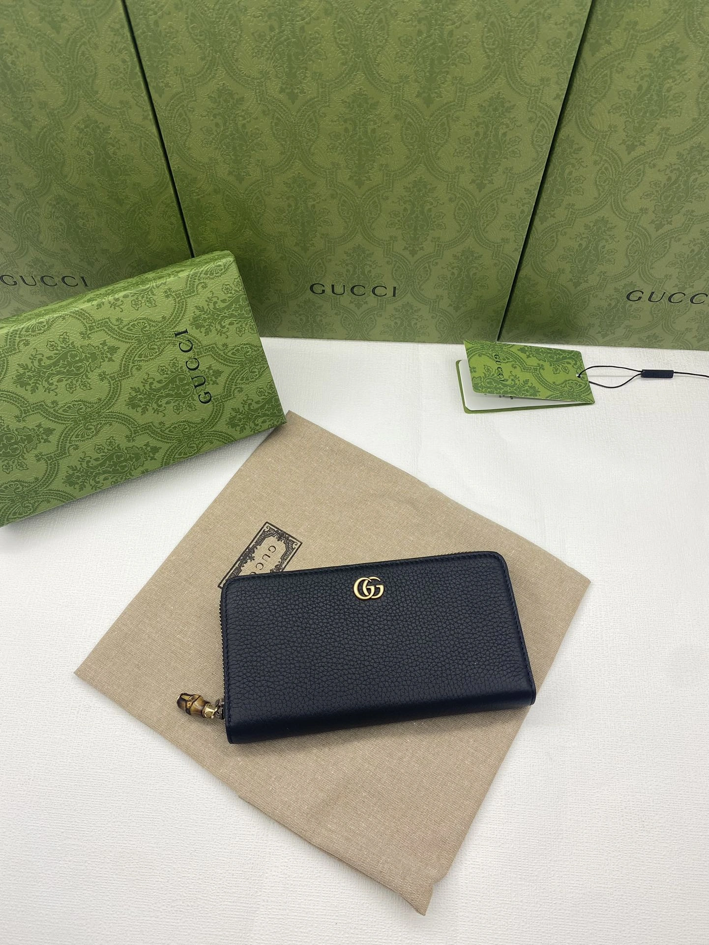 Gucci Wallets Purse Durable 56823