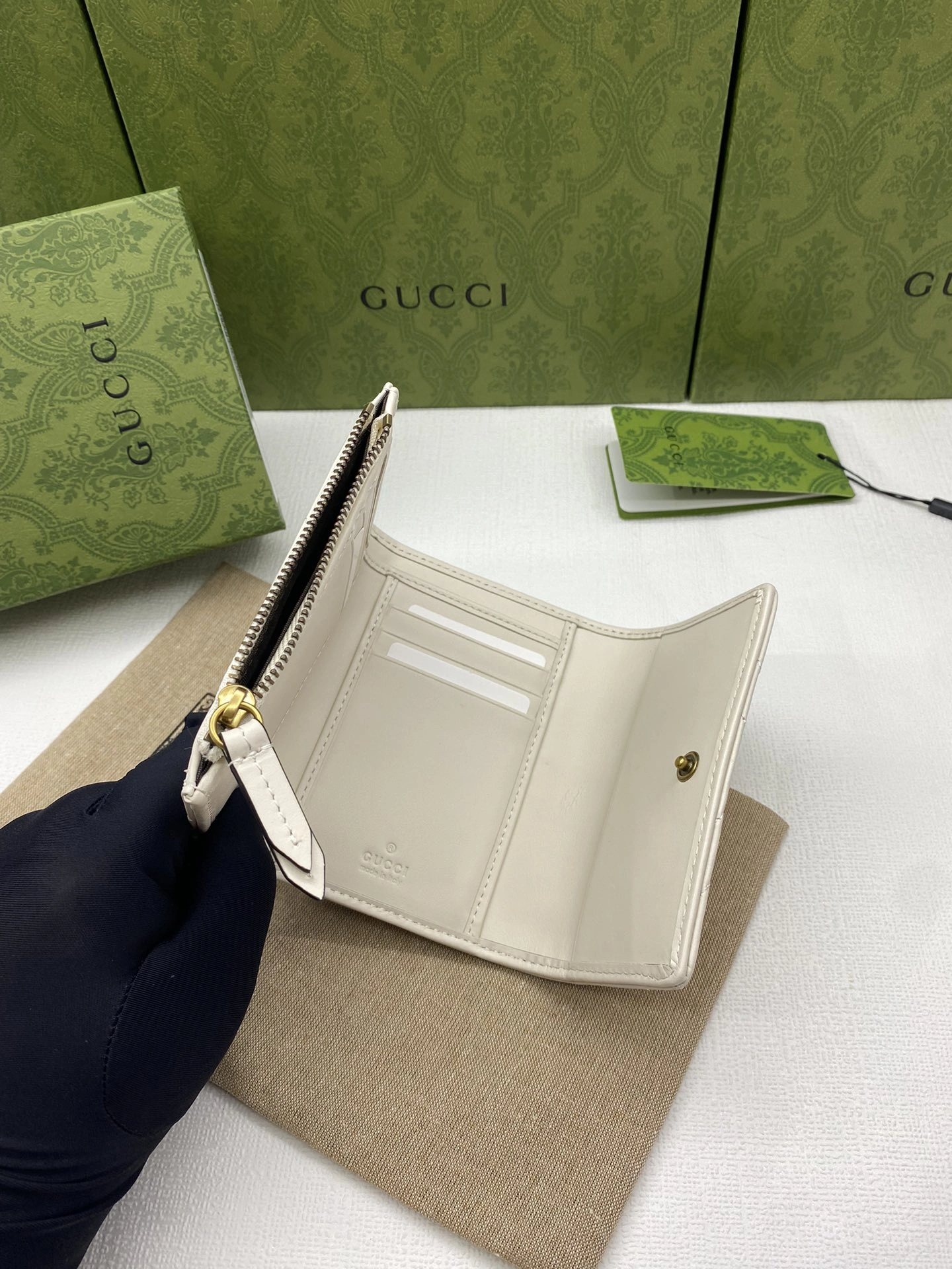 WeatherProof Gucci Wallets Purse 56820