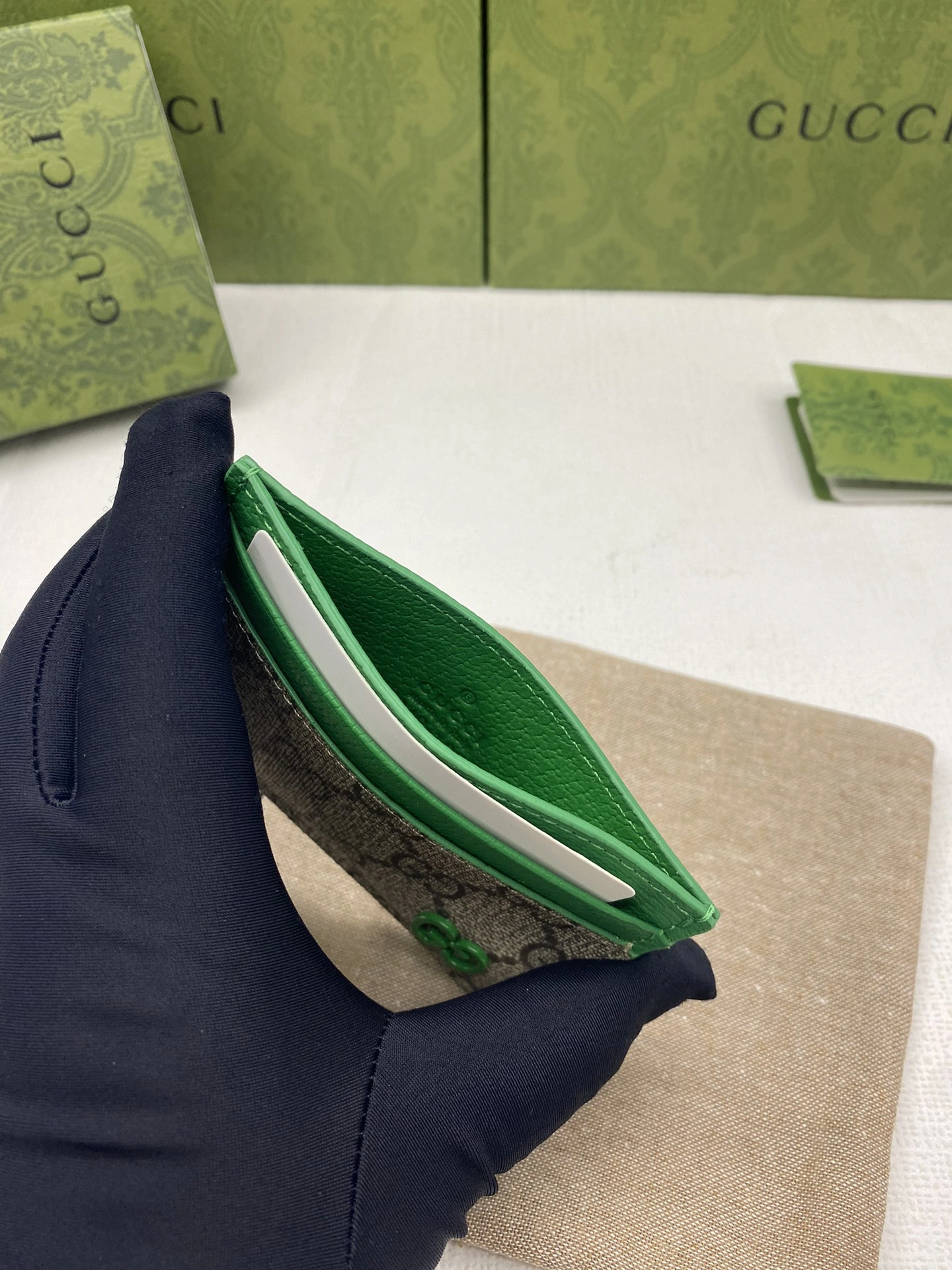 Neat Gucci Wallets Purse 56908
