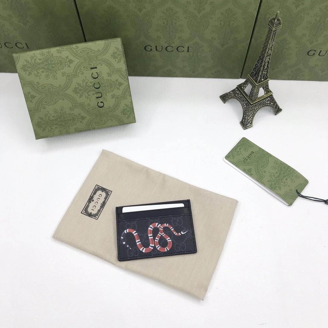 Gucci Wallets Purse Versatile 56803