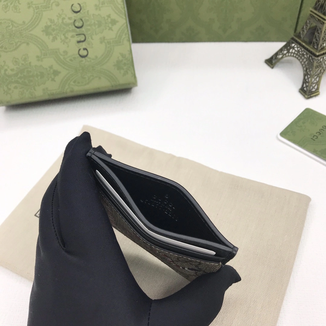 Sleek Gucci Wallets Purse 56802