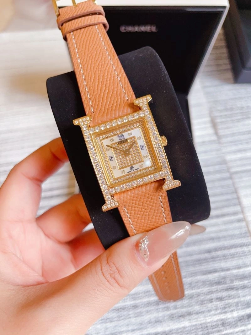UrbanChic HERMES Watches 183845