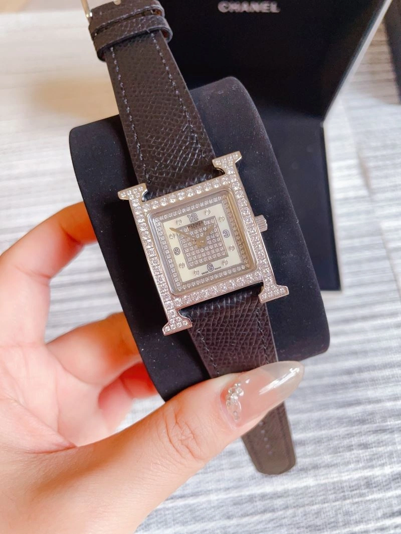 UrbanChic HERMES Watches 183845