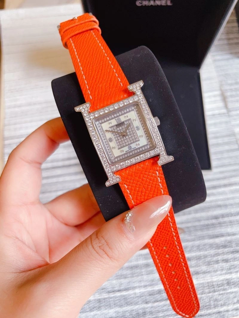 UrbanChic HERMES Watches 183845