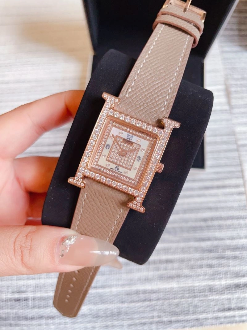 UrbanChic HERMES Watches 183845
