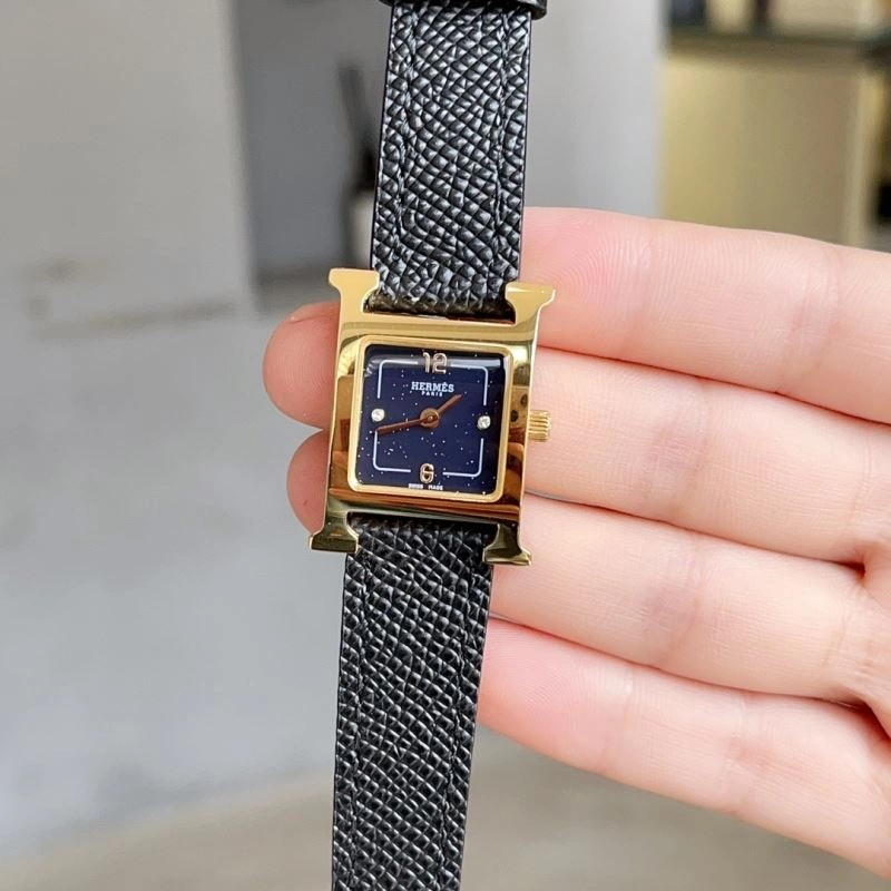 Sleek HERMES Watches 183804